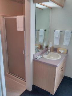 Surfside Resort - Rockaway Beach - 4
