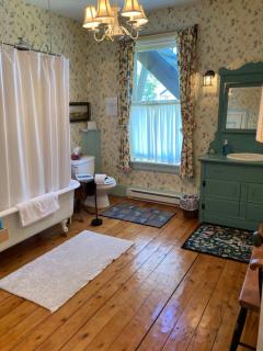 Mecklenburgh Inn - 8