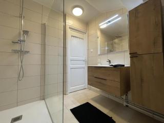 Maison rénovée en campagne avec jardin privé et tout confort, près de Vichy - FR-1-489-381 - 7