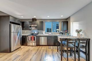 Modern 3 BR Townhouse just steps to Alki Beach - Seattle - 6
