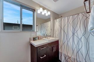 Modern 3 BR Townhouse just steps to Alki Beach - Seattle - 4