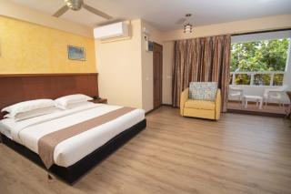 Rashu Hiyaa Hotel - 4