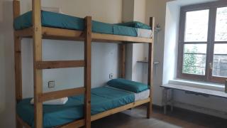 Cama Hab Compartida - Albergue Tritón Villanúa - Villanúa - 9