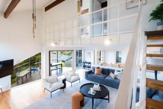 Bay Views From Drury Lane with Solar Heated Pool and Gas Heated Spa - 1