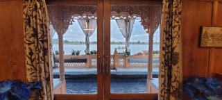 Lily Of The World Houseboat - 5