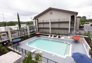 Bhagat Hotels Stone Mountain Atlanta BW Signature Collection - 9