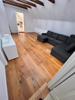 Husie Appartments - 1