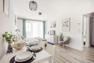 Modern Riverfront Apartment with Free Parking - Budapest - 4