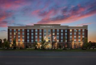 DoubleTree by Hilton Raleigh-Cary - Cary - 0