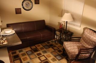 Eagle's Den Suites Carrizo Springs a Travelodge by Wyndham - Carrizo Springs - 4