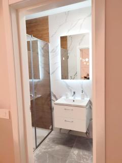 Emerald Apartment On Arena Oradea - Oradea - 3