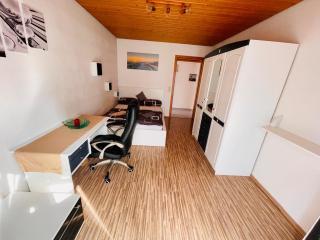 kleine ein Zimmer Wohnung mit Gartenanlage - Salem - 1