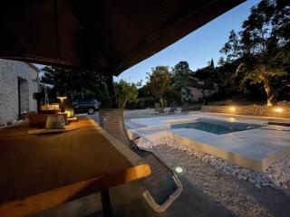 Villa with pool in Pelekas near the beach - 0