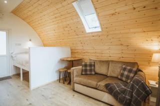 Carlton Manor pods - 5