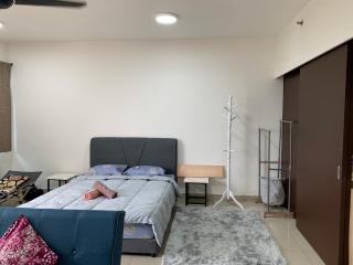 Cozy Skyview DillaSuite-Trefoil (Wifi,Pool,Netflix) - 2
