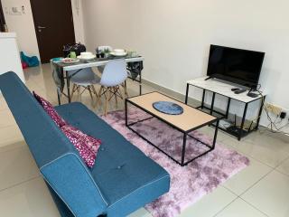 Cozy Skyview DillaSuite-Trefoil (Wifi,Pool,Netflix) - 4