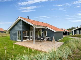 Holiday Home Sylwia - from the sea by Interhome - Ulfborg - 0
