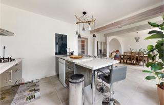 4 Bedroom Gorgeous Home In Jarnac - Jarnac - 4