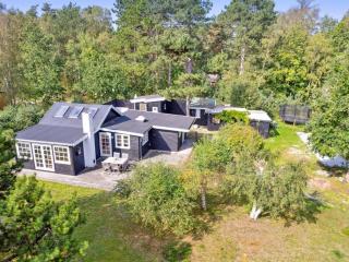 Holiday Home Estel - 900m from the sea by Interhome - Højby - 0