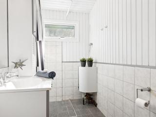 Holiday Home Arwin - 200m from the sea by Interhome - 3