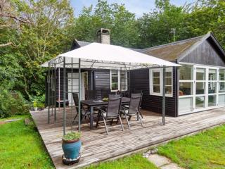 Holiday Home Lucie - 50m from the sea by Interhome - Rønne - 2