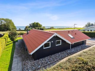 Holiday Home Algut - 75m from the sea by Interhome - Mommark - 0