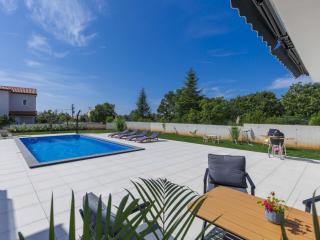 Villa Black&White by Interhome - Vodnjan - 5