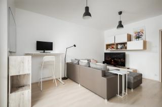 The Sunny Riverside Flat - 3