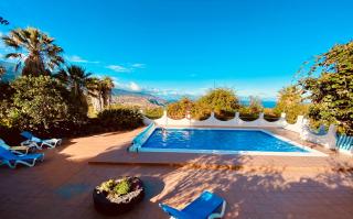 Spacious characterful villa with spectacular views in quiet rural setting. - Breña Alta - 0
