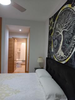 HABITACIONES INDIVIDUALES Wifi TV microondas cerca del Aeropuerto Madrid Habitacion GRANDE WC PRIVADO o Habitacion PEQUEÑA WC COMPARTIDO Muy tranquilas Bien comunicadas tren metro bus Facil aparcamiento SAN SEBASTIAN DE LOS REYES - San Sebastián de los Reyes - 8