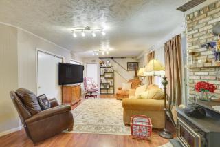 Fort Calhoun Home with Screened Porch and Playground! - - 7