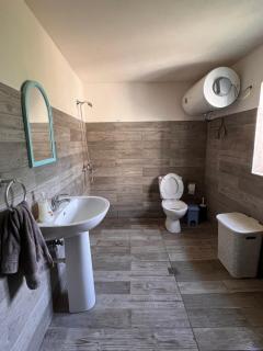 Goni Guest House - Tepelenë - 3