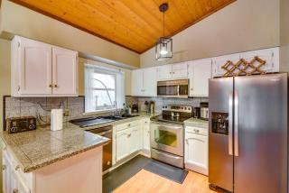 Creekside Cabin Easy Access to i-70 and Slopes! - Dumont - 4