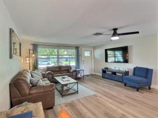 NEW Warm modern bliss just 10 minutes from Siesta Key beaches and downtown Sarasota - Sarasota - 5