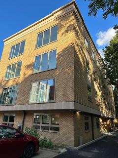 Kensington House by Solitaire Suites - Slough - 8