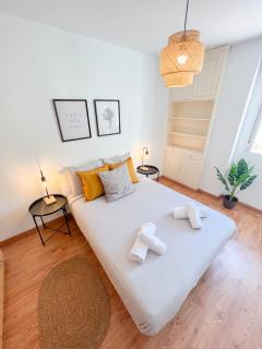 Large & Cozy Centrally Apartment - 8