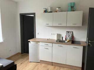 Zimmer mit Bad und Küche - 9