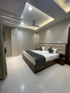 Vishwanath Inn - Varanasi - 4