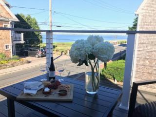 Circa 1725 home w/Roof Deck and Water Views - Newburyport - 0