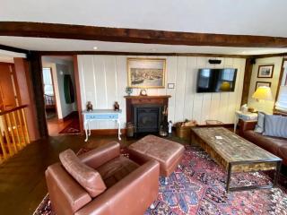 Circa 1725 home w/Roof Deck and Water Views - Newburyport - 4