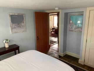 Circa 1725 home w/Roof Deck and Water Views - Newburyport - 1