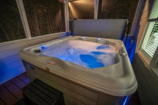 Par-Tee Haus I- Game Room & Hot Tub-Walk to Helen - Helen - 7