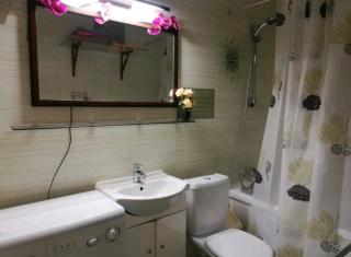 Baby friendly 1-bedroom rental w/ free parking - 4