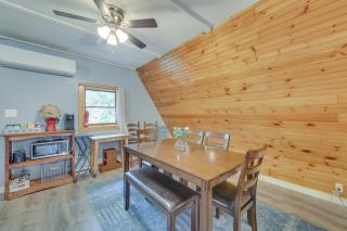 Pet-Friendly Belfast Retreat - 2 Mi to Downtown! - 3