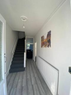 Spacious 3BR Home Family & Contractor Friendly - Thornton Heath - 7