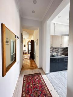 Areg and Vahan apartment - 1