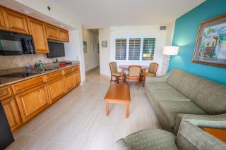 Beach Escape! 1BR with Ocean Views & Resort Access - Myrtle Beach - 4