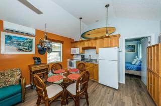 Sunset Beach Bungalow 2 - 2