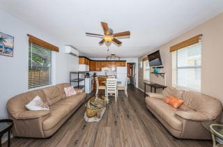 Sunset Beach Bungalow 3 - St Pete Beach - 7