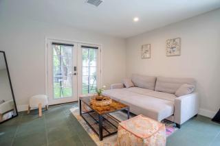 Serene 1 bed guest house with patio sleeps 6 - Los Angeles - 5